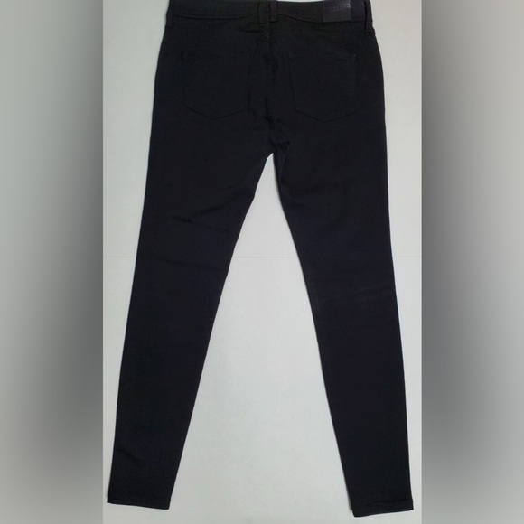 Burberry Black Skinny Jeans for Women - Picture 1 of 10